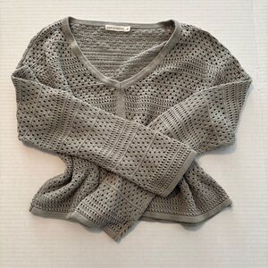 moon & madison olive green knitwear size medium V-Neck Sweater